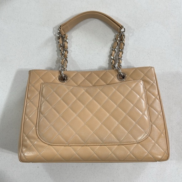 Chanel CC Quilted Shoulder Bag Caviar Beige Large Shopping Tote - Picture 5 of 16